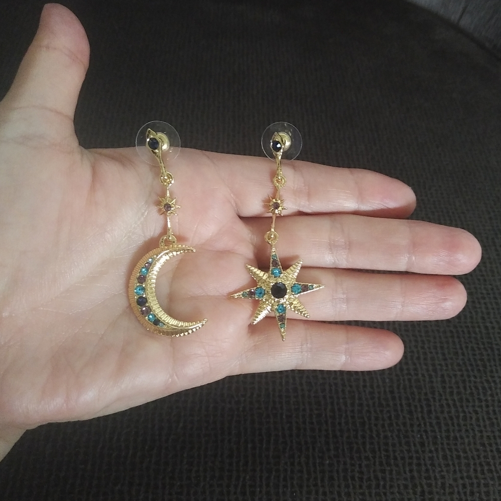 Arm💪 Candy🍭 Moon🌙 and Star⭐ Dangle Earrings - Picture 4 of 13